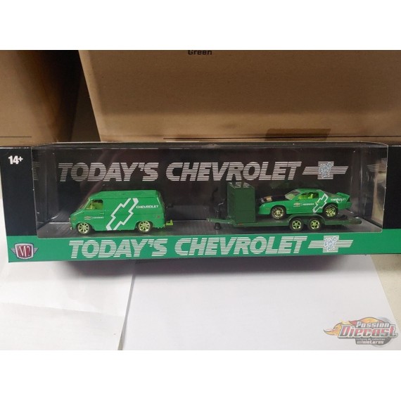CHASE CAR 1971 Chevrolet Van G10 & 1985 Chevrolet Camaro IROC-Z - M2 1/64 - 36000-94 CGR