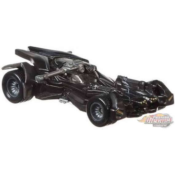 (Web Only) Justice League Batmobile - Hot Wheels 1:64 - FYP56