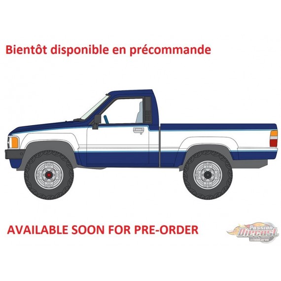 Toyota SR5 1984, Bleu foncé métallisé et blanc - 2026 Premium Release 5A - Auto World - 1/64 - AW64582 A A