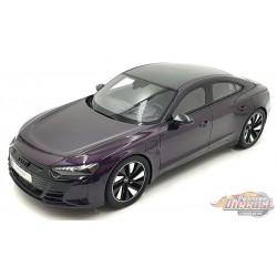 AUDI RS E-TRON 1/18 GT SPIRIT GT392 Passion Diecast