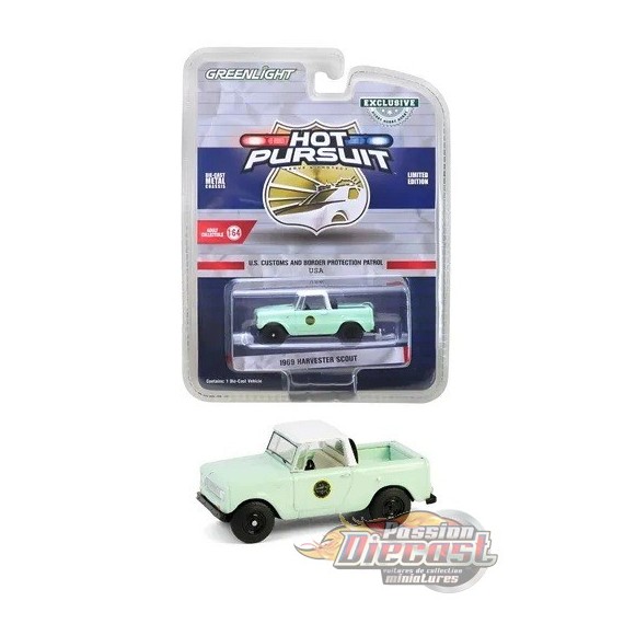 US Border Patrol - 1969 Harvester Scout Half Cab - Hot Pursuit Series Special Edition - 1/64 Greenlight - 43035 A