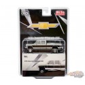 CHASE CAR 1978 Chevrolet Silverado K30 Crew Cab Fleetside Lifted - White & Black - IXO Models - 1:64 - IAPR1012GR