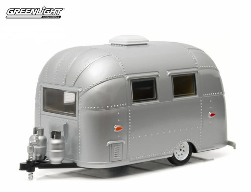 Trailers - Airstream 16ft Bambi Sport - Silver  Greenlight 1/24 18224 Passion Diecast 