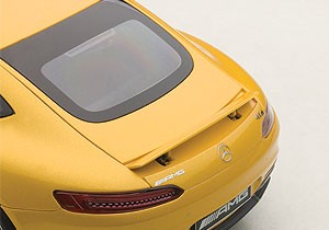 MERCEDES-AMG GT S  YELLOW