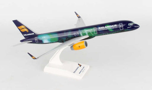 Passion Diecast SKYMARKS 1/150  SKR892 ICELANDAIR BOEING 757-200 HEKLA AURORA  