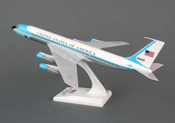 SKYMARKS 1/150 SKR756  AIR FORCE ONE VC-137 (707) #26000 JFK Passion Diecast 