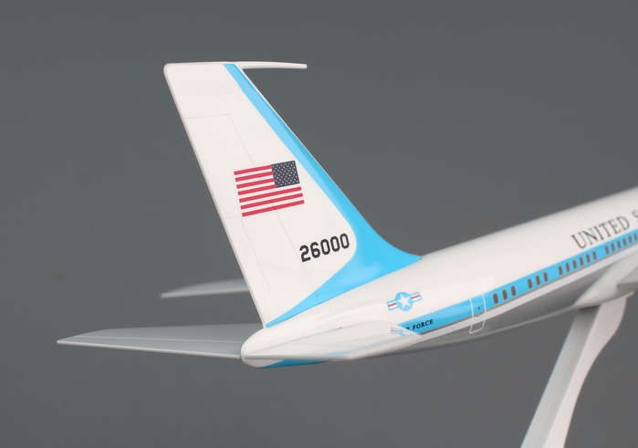SKYMARKS 1/150 SKR756  AIR FORCE ONE VC-137 (707) #26000 JFK Passion Diecast 