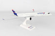 Passion Diecast  LATAM   AIRBUS  A350-900  REG#PR-XTE    SKYMARKS 1/200 SKR937 