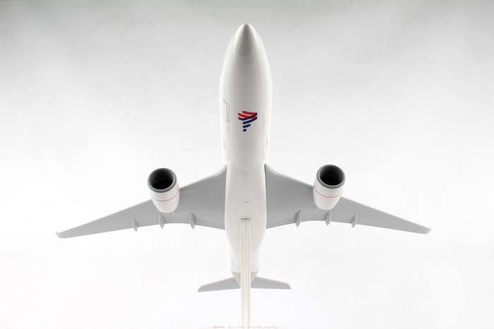 Passion Diecast  LATAM   AIRBUS  A350-900  REG#PR-XTE    SKYMARKS 1/200 SKR937 