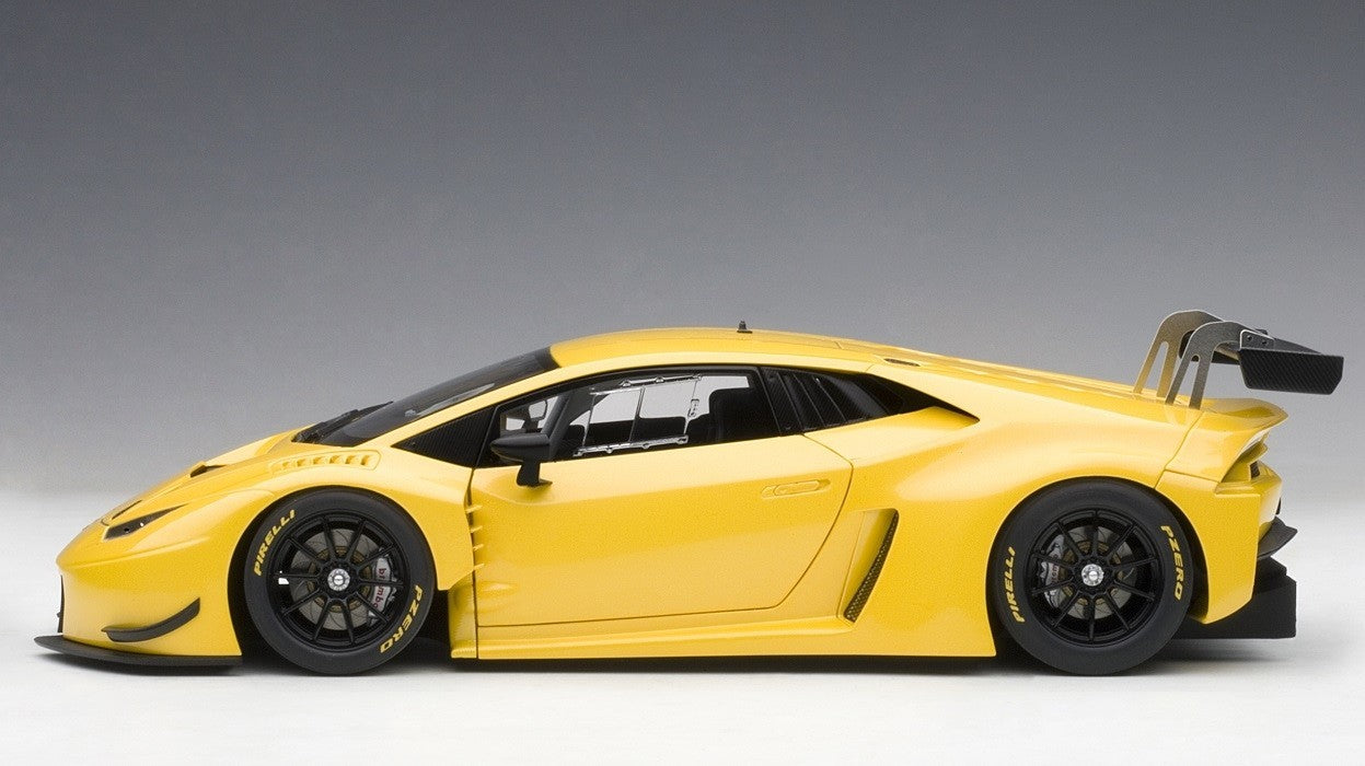 LAMBORGHINI HURACAN  GT3  YELLOW Autoart  1/18  Item# AA-81528   Passion Diecast 
