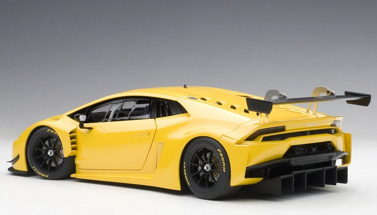 LAMBORGHINI HURACAN  GT3  YELLOW Autoart  1/18  Item# AA-81528   Passion Diecast 