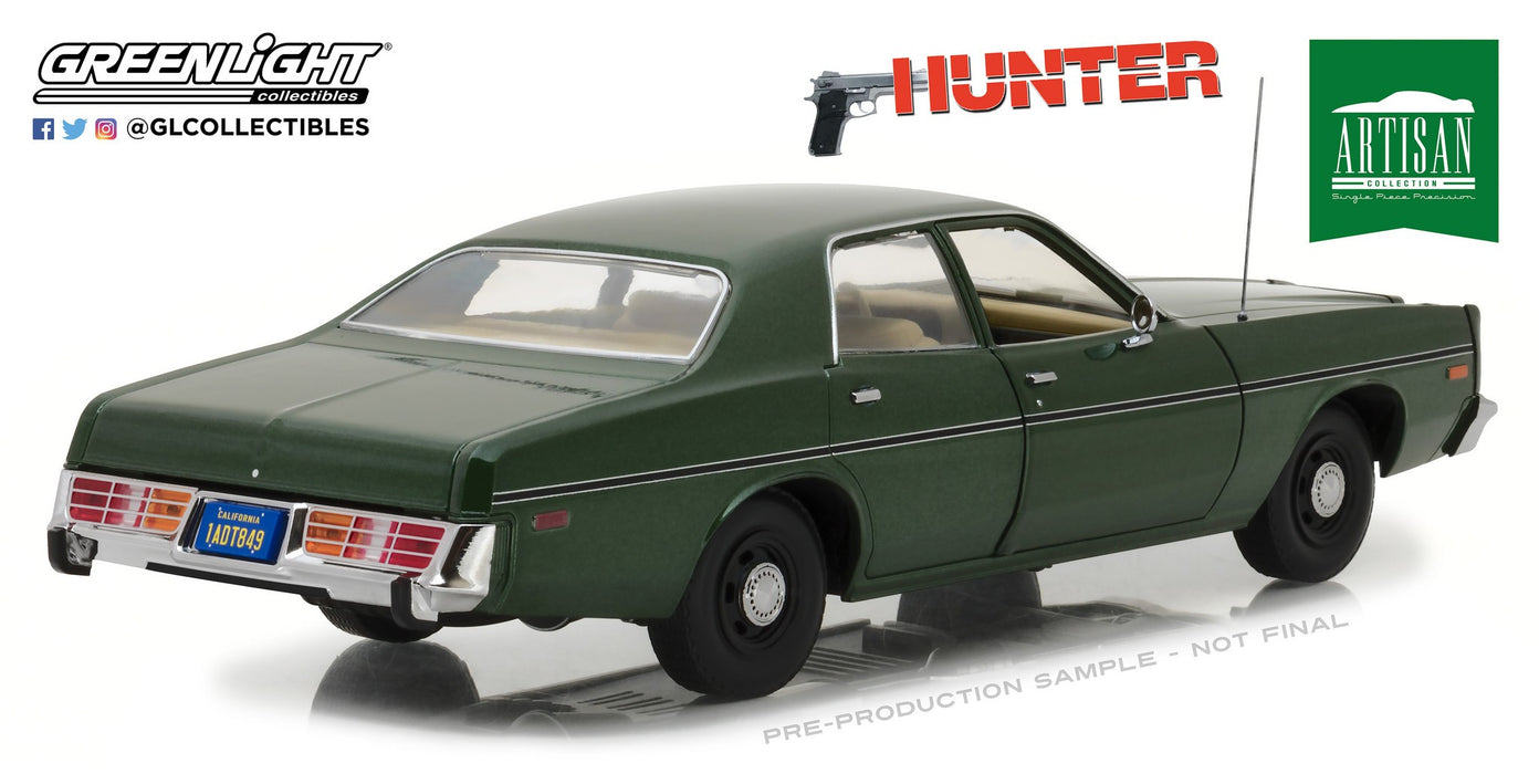 1/18 Greenlight 1-18 Artisan Collection 1977 Dodge Monaco Hunter 19045 PASSION DIECAST