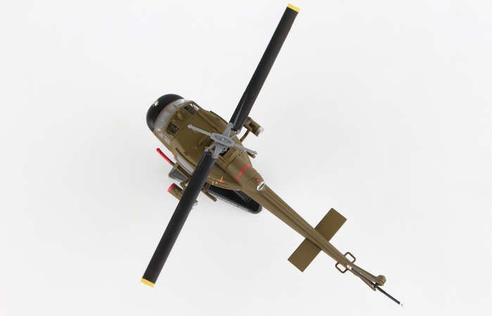  UH-1 HUEY GUNSHIP  US ARMY  1ST CAVALRY DIVISION  POSTAGE STAMP  1/87  PS5601  Passion Diecast 