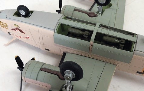 Consolidated  B-24D LIBERATOR  USAAF 376th BG, 512rd BS, 42-40563 Wongo Wongo Air Force 1 AF  0157  1/72  Passion Diecast 