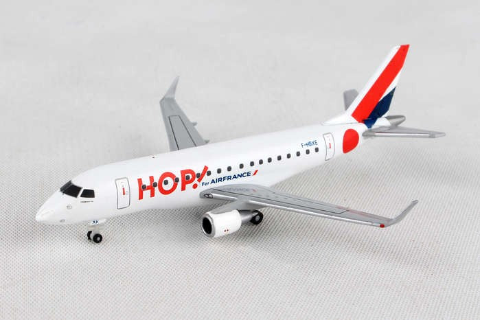 HOP!   Air France Embraer ERJ-170   F-HBXE  Herpa Wings  1/400 562621  Passion Diecast 