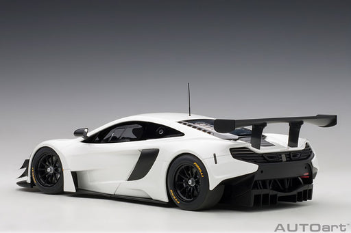 McLAREN 650S GT3 - WHITE WITH BLACK ACCENTS  Autoart  1/18 81640  Passion diecast