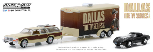 Ford LTD Country Squire 1979 & Chevrolet Corvette C3 1978   Dallas  Greenlight 31070C 1-64 Passion Diecast