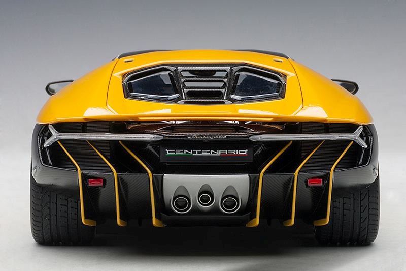 LAMBORGHINI CENTENARIO - METALLIC YELLOW  AUTOART 1/18  79115 Passion Diecast 