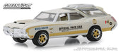 1972 Oldsmobile Vista Cruiser 56th  Indianapolis 500  Official Pace Car Medical Director  (Hobby Exclusive)  greenlight 30050