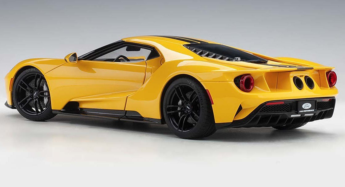 Ford GT 2017 TRIPLE YELLOW/BLACK STRIPES  AUTOART 1/18  72944  Passion Diecast 