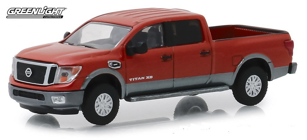 Nissan Titan XD Platinum 2018   All-Terrain Series 8   1-64 greenlight 35130 F  Passion Diecast