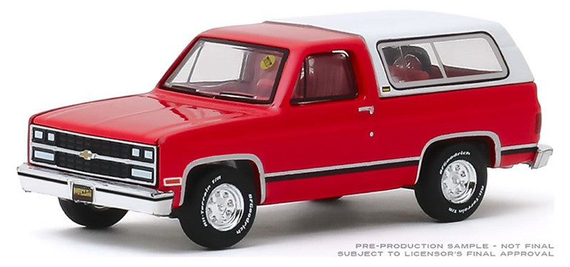 Mecum Auctions Series 4  Assortment  1-64 greenlight 37190  Passion Diecast