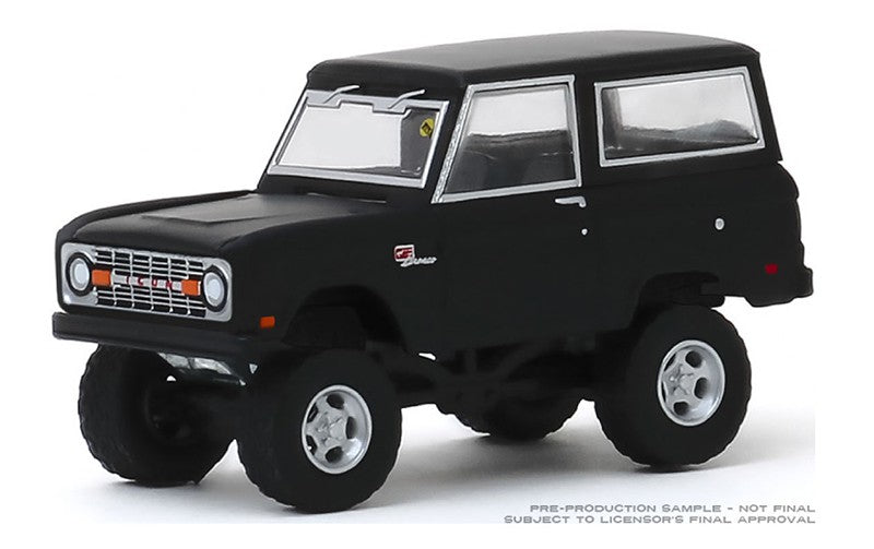 1968 Ford Icon Bronco   Mecum Auctions Series 4, 1-64 greenlight 37190 B    Passion Diecast
