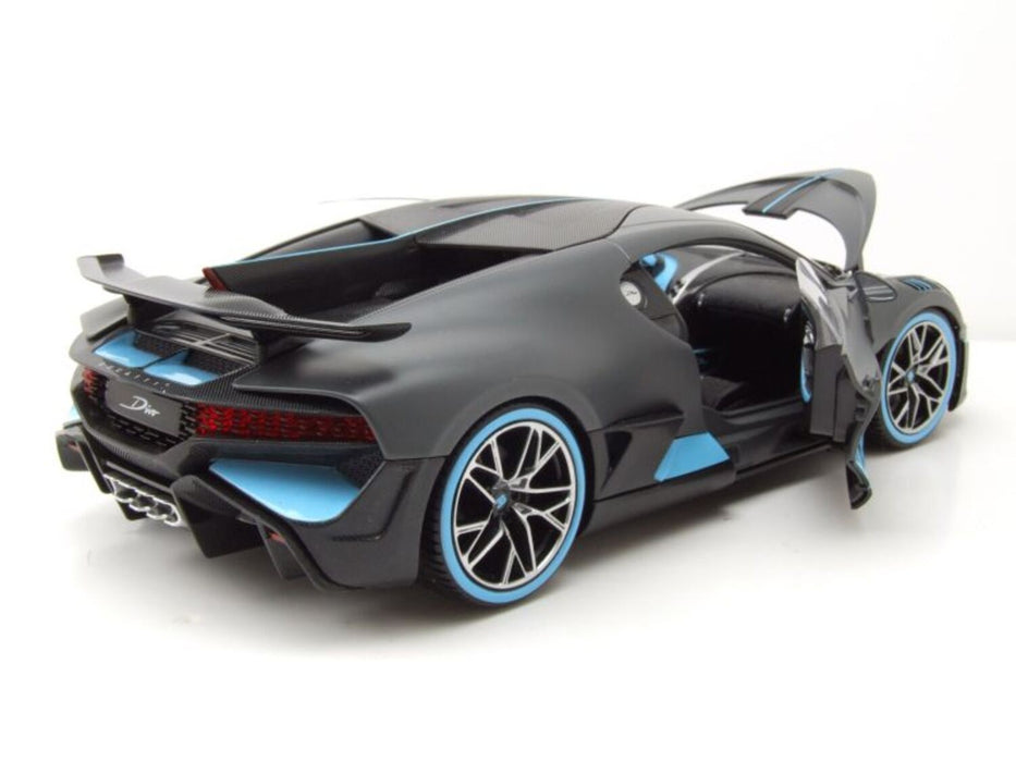 Bugatti DIVO in Charcoal Grey and Blue - 1:18 Bburago 18-11045 DG  -  Passion Diecast 