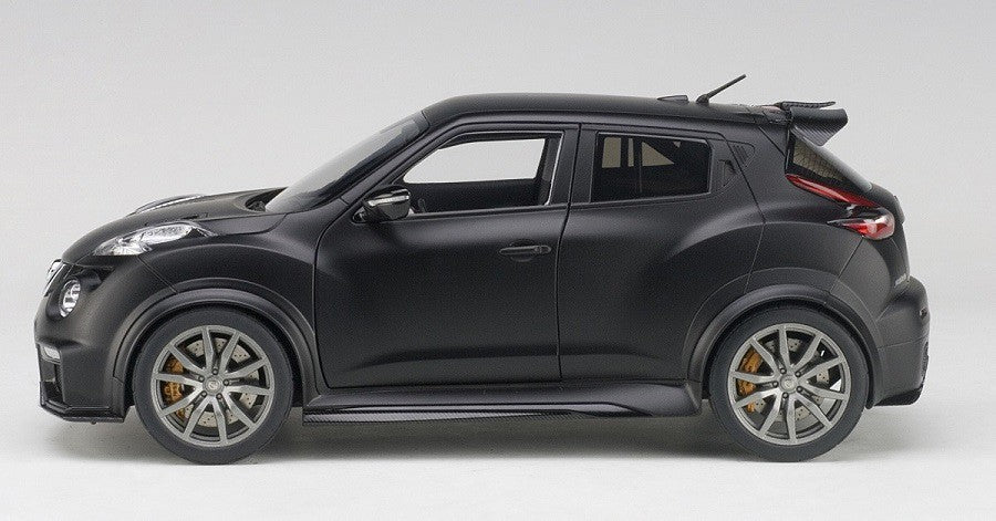 Nissan Juke R 2.0 Matt Black  - AUTOart 1/18 - 77458  - Passion Diecast 