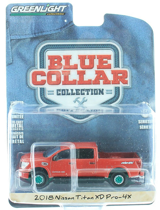 2018 Nissan Titan XD Pro-4X  Blue Collar  Series 5 Greenlight 35120 F  1/64