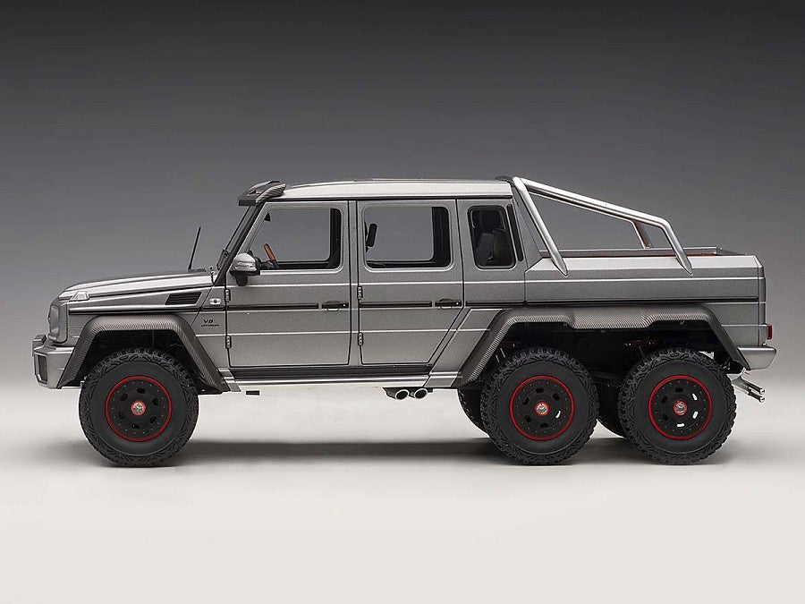 Mercedes G 63 AMG 6x6 2013 Designo Platinum Magno - Autoart 1/18 - 76308 - Passion Diecast 