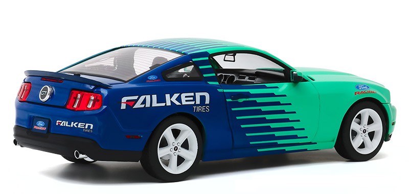 2010 Ford Mustang GT - Falken Tires - Greenlight 1/18 - 13552  -  Passion Diecast 