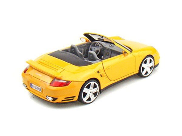 Porsche 911 Turbo Convertible Yellow  - Motormax 1/24 - 73348 YL - Passion Diecast 