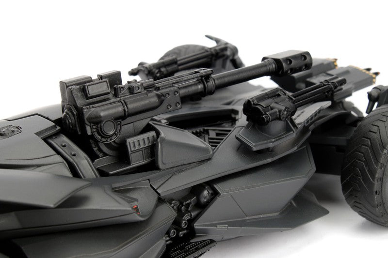 1/24 2017 Justice League Batmobile w/Batman JD-98032 Jada Passion diecast