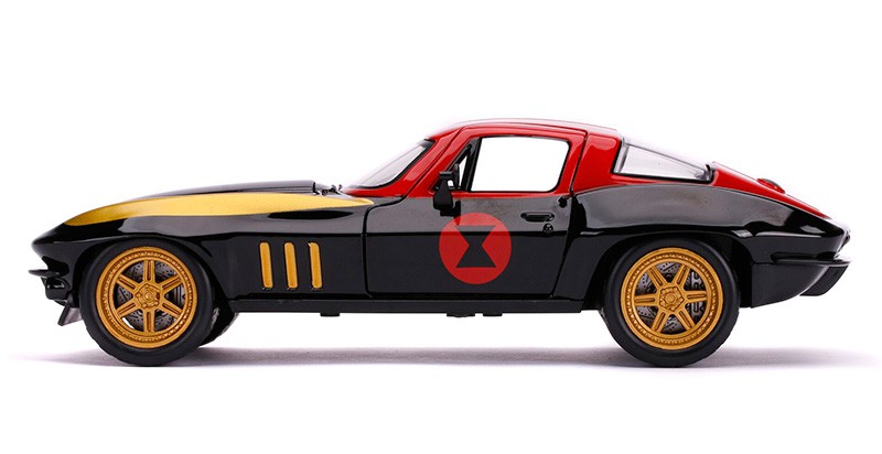 1963 Chevrolet Corvette with Black Widow Figure -  Jada 1/24 - 31749  - Passion Diecast 