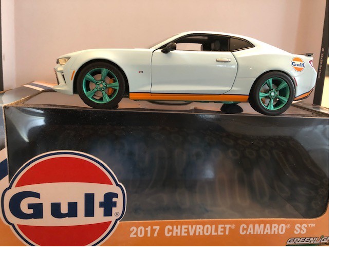 2017 Chevrolet Camaro SS Gulf Racing 1/24 GREENMACHINE GL-18233GR