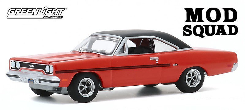 1970 Plymouth GTX - The Mod Squad - Hollywood 29 - 1-64  greenlight - 44890 A - Passion  Diecast