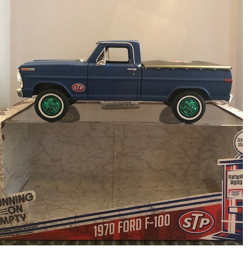 1970 Ford F-100 with Bed Cover - STP -  Running on Empty 4   1/24 Greenlight 85053