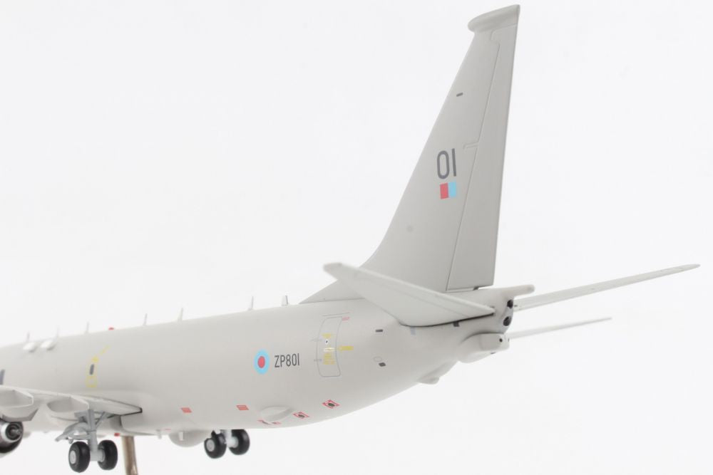 RAF Boeing P8A (B737-800) ZP801 / Gemini 200 - G2RAF899 - Passion Diecast 