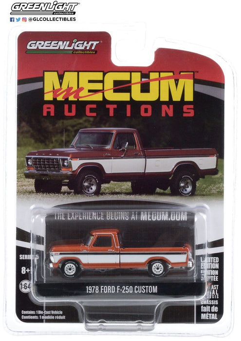 Mecum Auctions Series 5  Assortment  1-64 greenlight - 37210  - Passion Diecast