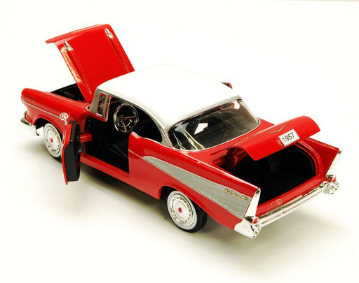 Chevrolet  Bel Air 1957 Red  - Motormax 1/24 73228 RD  - Passion Diecast 
