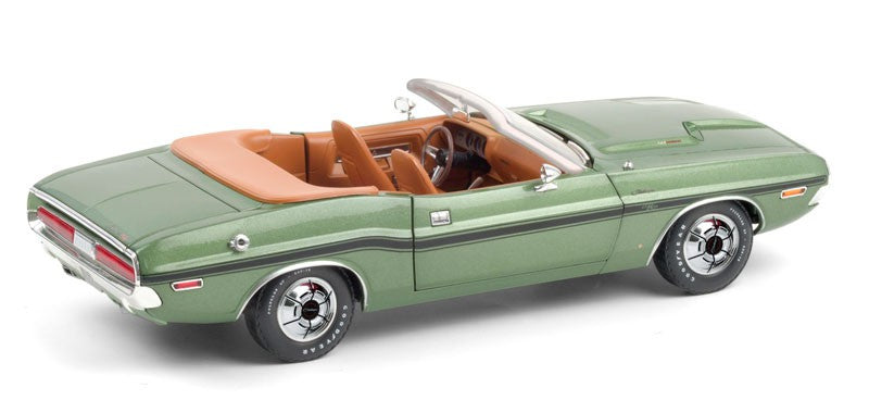 1970 Dodge Challenger R/T Convertible - F8 Green Metallic with Tan Interior - Greenlight 1/18 - 13586- Passion Diecast 