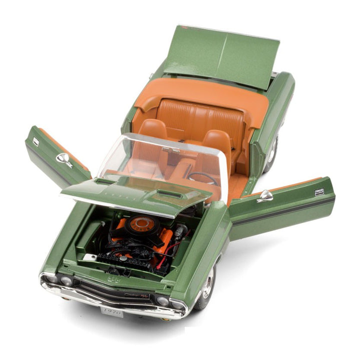 1970 Dodge Challenger R/T Convertible - F8 Green Metallic with Tan Interior - Greenlight 1/18 - 13586- Passion Diecast 