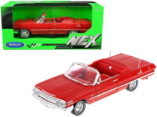 1957 Chevrolet Corvette Convertible Red and White  - Welly 1/24 - 29393 RD  - Passion Diecast 