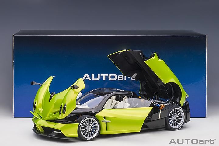 Pagani Huayra Roadster Verde Firenze-  AUTOART -  1/18 - 78288 -  Passion Diecast