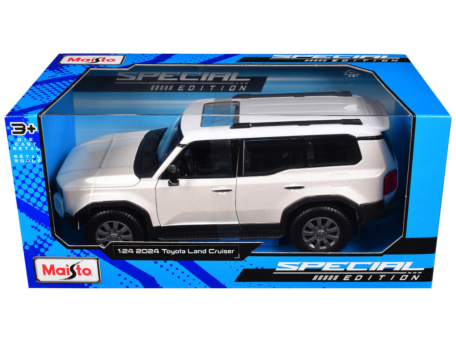 (Preorder) Maisto 1:24 2024 Toyota Land Cruiser – Pearl White Metallic with White Top – 32924 WH