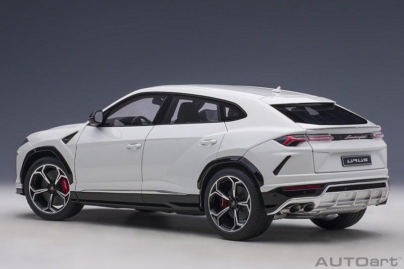 Lamborghini Urus - Bianco Icaris -  Autoart  79161  - Passion Diecast 