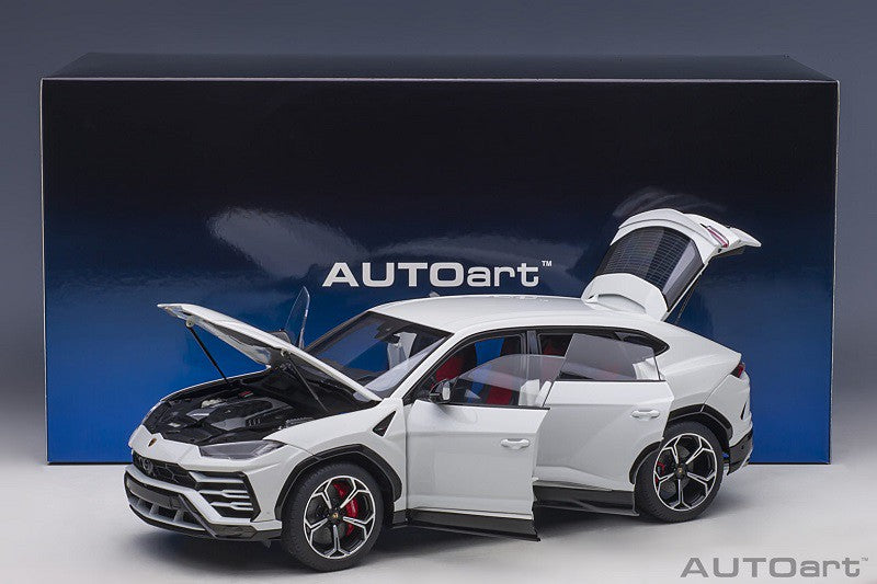 Lamborghini Urus - Bianco Icaris -  Autoart  79161  - Passion Diecast 