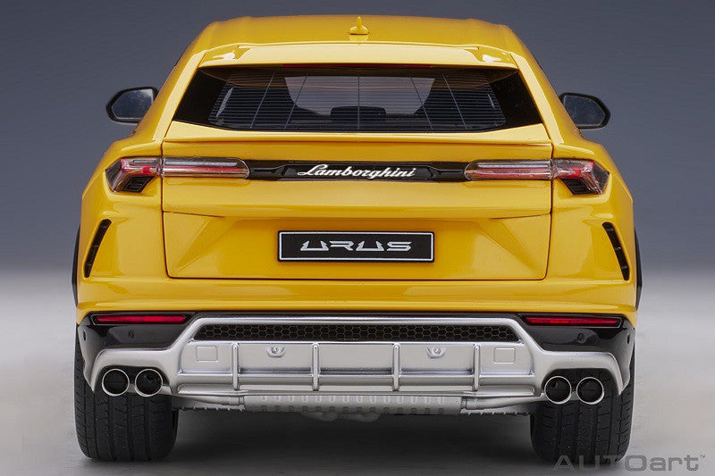 Lamborghini Urus - Giallo Auge -  Autoart 1/18 -  79163 - Passion Diecast 