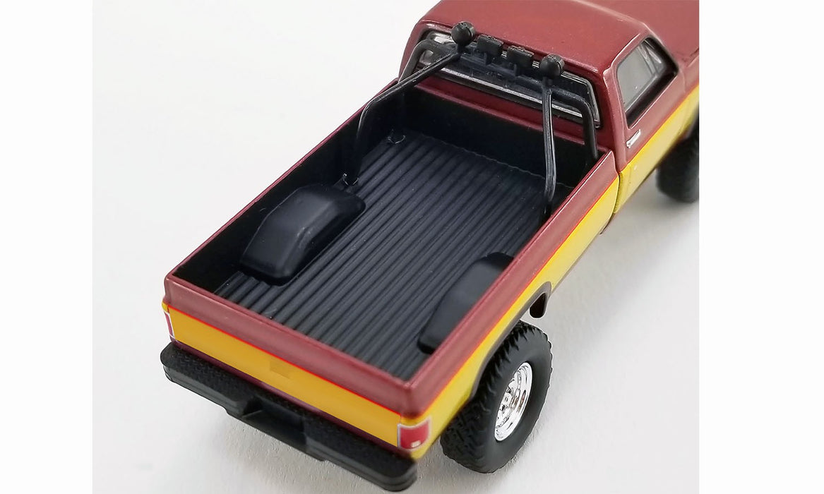 STACEY DAVID'S GEARZ - 1986 CHEVROLET K2500 - STUNT DOUBLE - FALL GUY TRIBUTE, 1-64 greenlight GL-51369